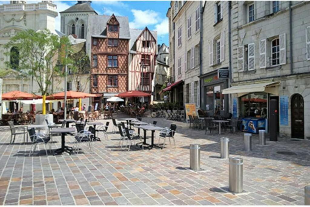 Bel Appartement 50M2 En Plein Centre De Saumur Luaran gambar